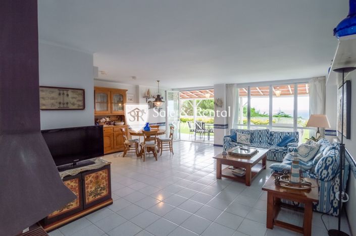 Image No.7-8 Bed Villa for sale