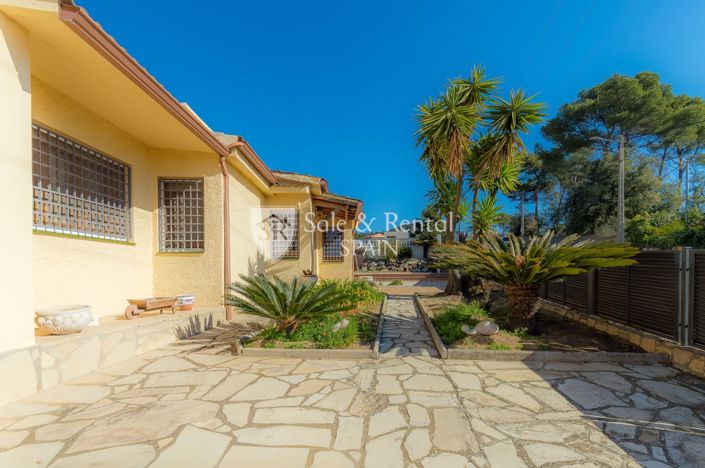 Image No.3-4 Bed Villa for sale