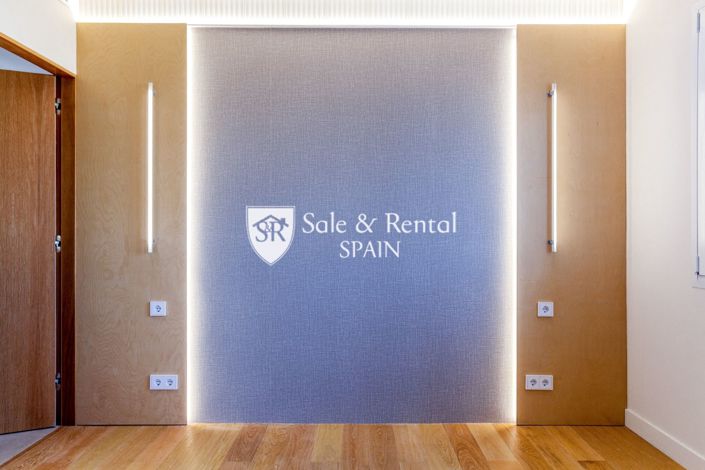 Image No.31-4 Bed Flat for sale