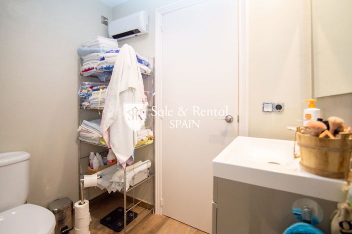 Image No.17-3 Bed Flat for sale