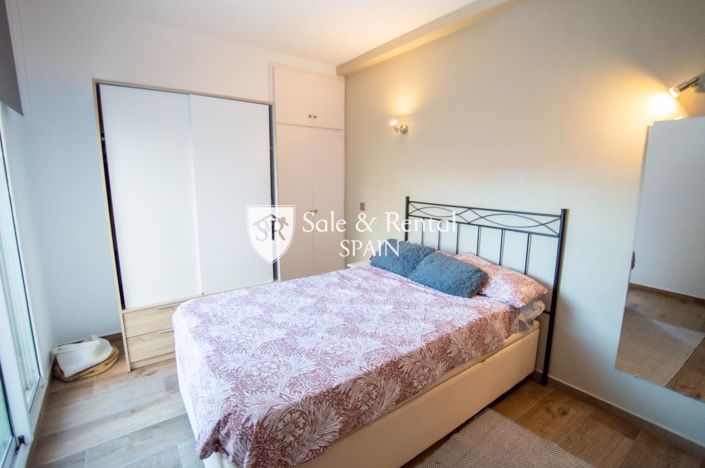 Image No.22-3 Bed Flat for sale