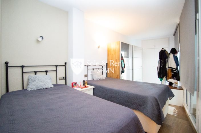 Image No.24-3 Bed Flat for sale