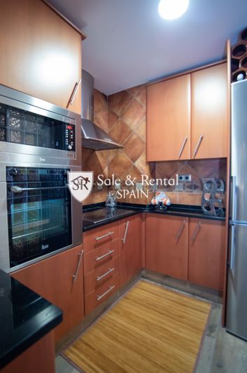 Image No.9-3 Bed Flat for sale