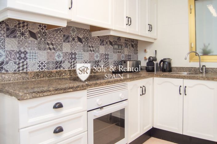 Image No.14-3 Bed Flat for sale