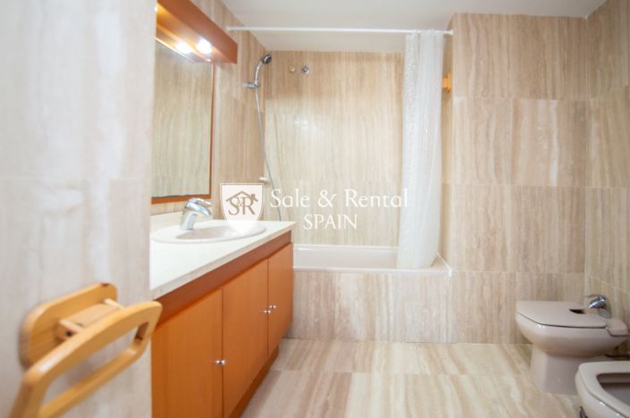 Image No.31-3 Bed Flat for sale