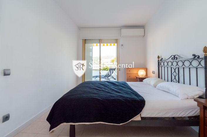 Image No.33-3 Bed Flat for sale