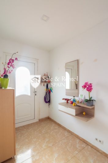 Image No.2-4 Bed Villa for sale