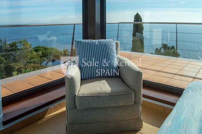 Image No.36-5 Bed Villa for sale