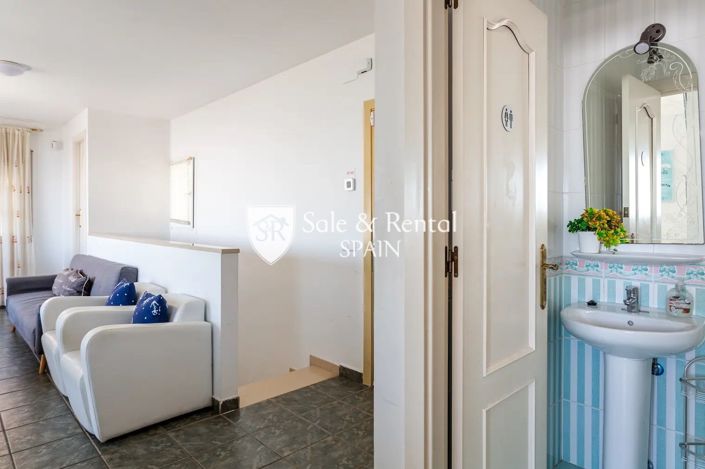 Image No.12-4 Bed Villa for sale