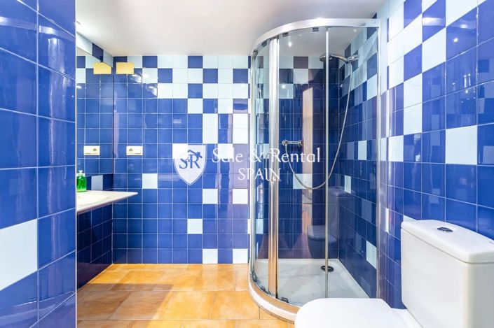 Image No.18-4 Bed Villa for sale