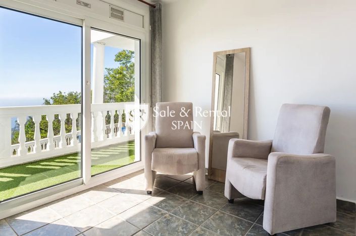 Image No.20-4 Bed Villa for sale