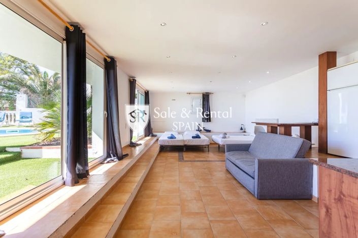 Image No.23-4 Bed Villa for sale