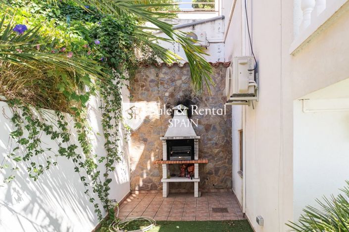 Image No.30-4 Bed Villa for sale