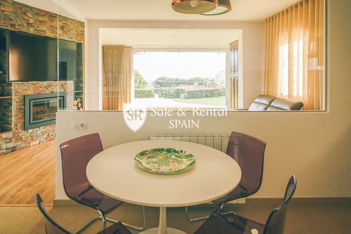 Image No.8-3 Bed Villa for sale