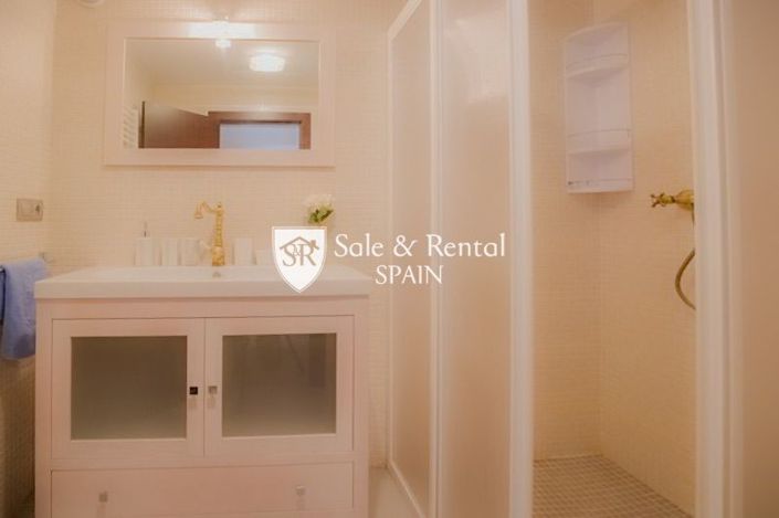 Image No.18-4 Bed Villa for sale