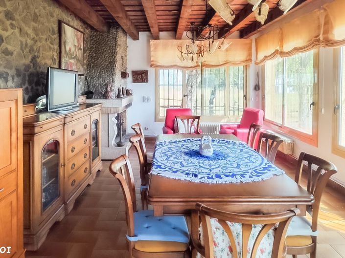 Image No.2-5 Bed Villa for sale