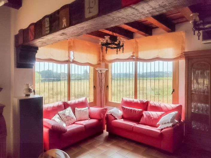 Image No.6-5 Bed Villa for sale