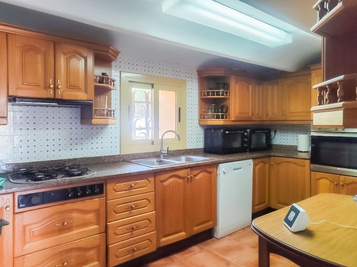 Image No.9-5 Bed Villa for sale