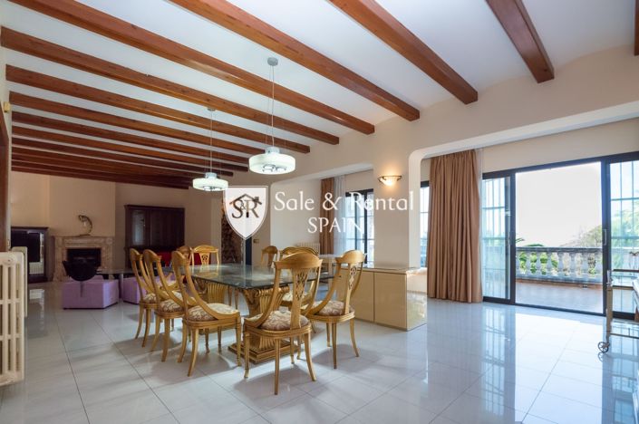 Image No.12-6 Bed Villa for sale