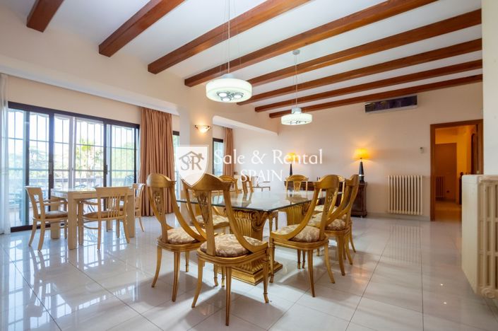 Image No.15-6 Bed Villa for sale