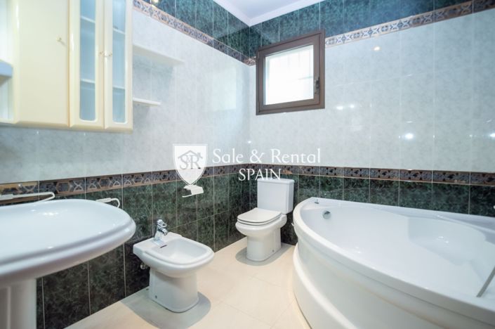 Image No.22-6 Bed Villa for sale