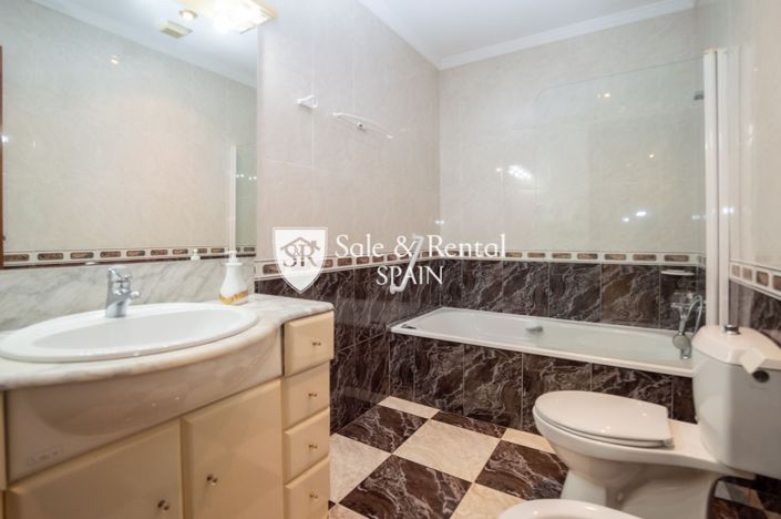 Image No.35-6 Bed Villa for sale