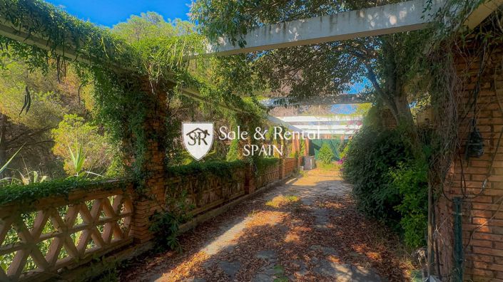 Image No.41-6 Bed Villa for sale