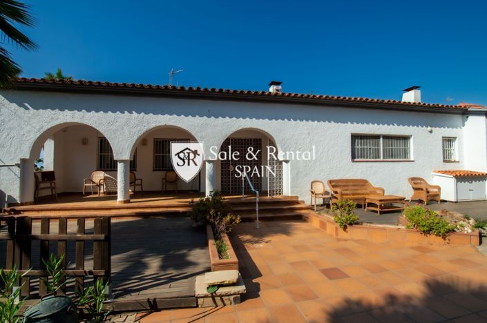 Image No.10-6 Bed Villa for sale