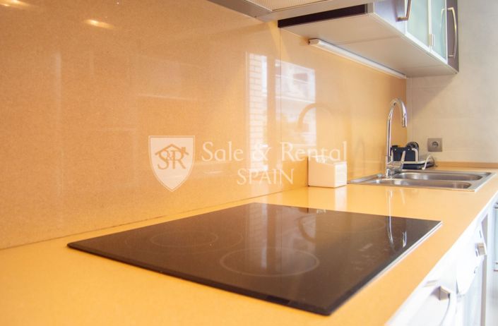 Image No.12-3 Bed Flat for sale