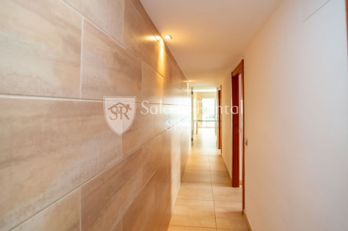 Image No.15-3 Bed Flat for sale