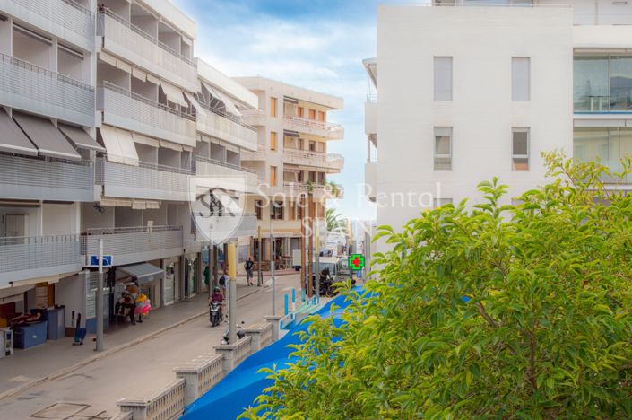 Image No.8-3 Bed Flat for sale