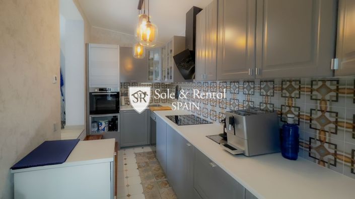 Image No.10-3 Bed Villa for sale