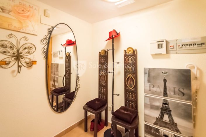 Image No.16-8 Bed Villa for sale