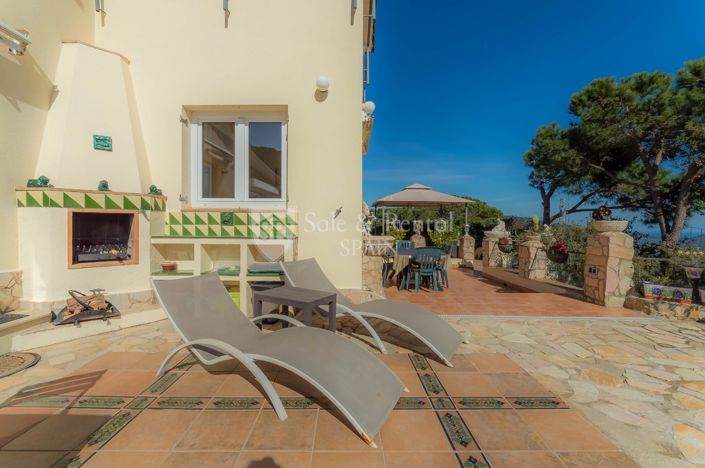 Image No.31-8 Bed Villa for sale