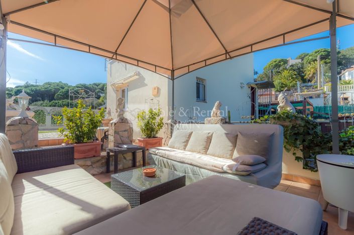 Image No.34-8 Bed Villa for sale