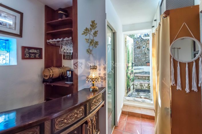 Image No.41-8 Bed Villa for sale