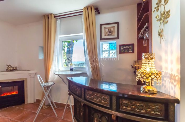 Image No.49-8 Bed Villa for sale