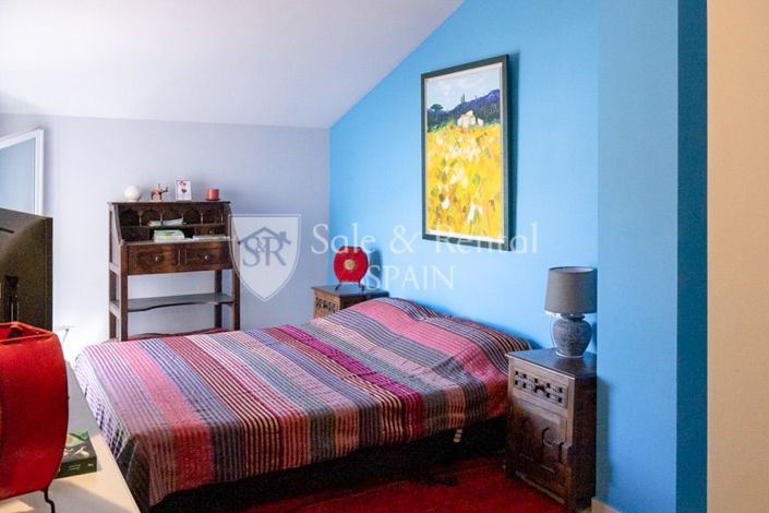 Image No.29-4 Bed Flat for sale