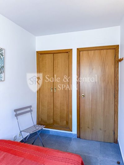 Image No.63-4 Bed Flat for sale