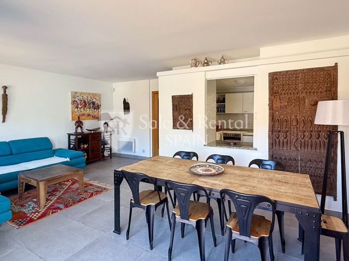 Image No.7-4 Bed Flat for sale