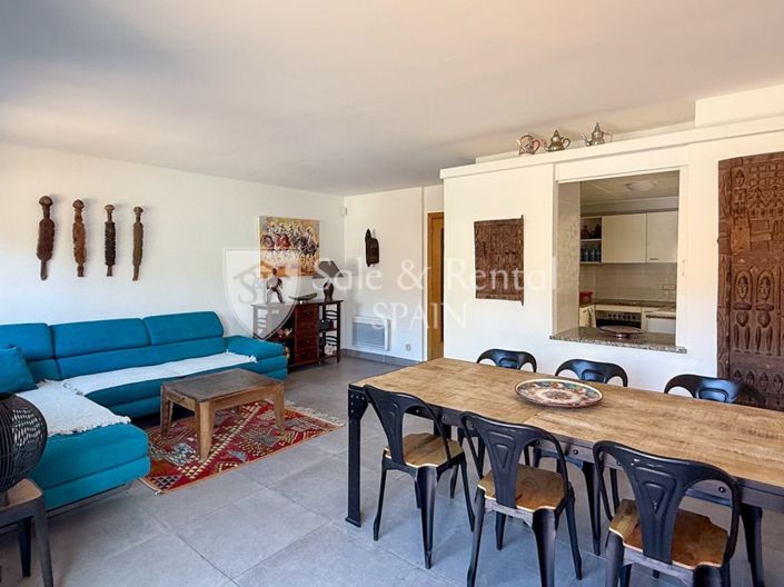 Image No.9-4 Bed Flat for sale