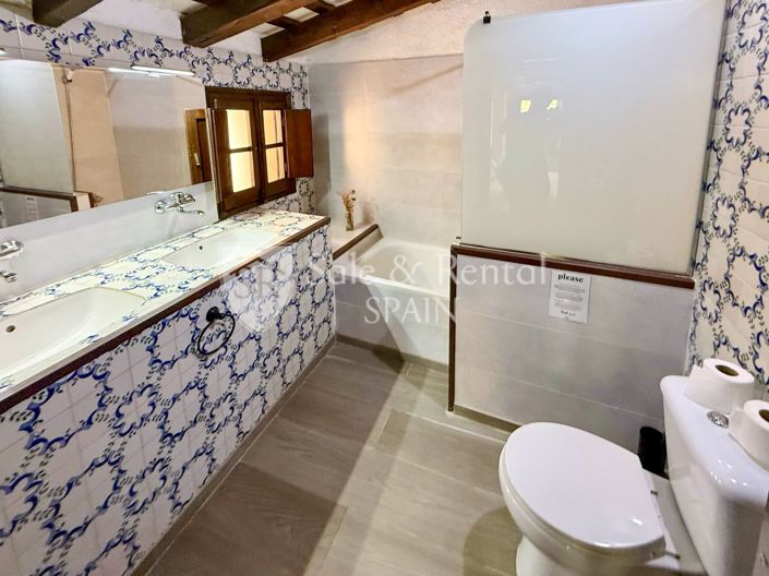 Image No.26-7 Bed Villa for sale