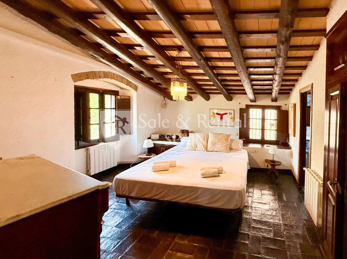 Image No.22-7 Bed Country House for sale