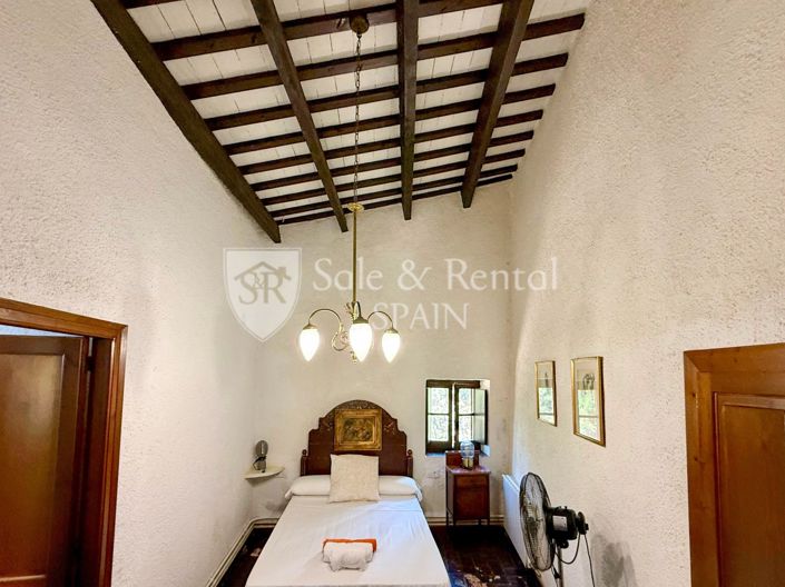 Image No.28-7 Bed Country House for sale