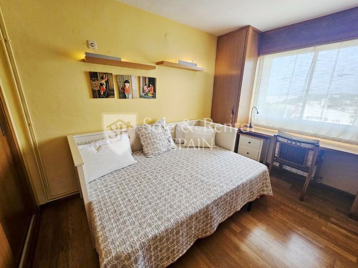 Image No.19-2 Bed Flat for sale