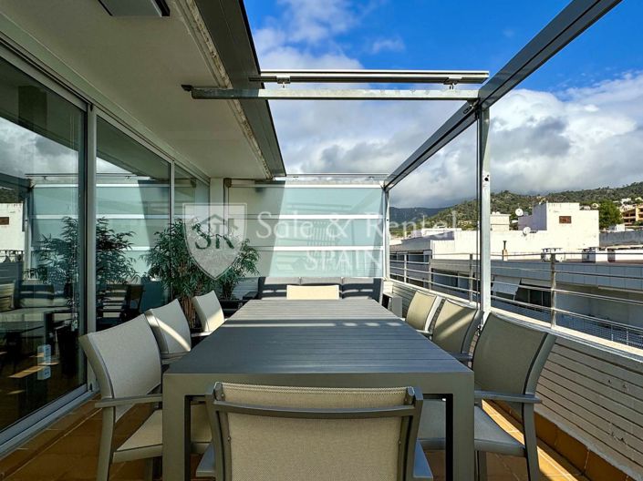 Image No.30-3 Bed Flat for sale