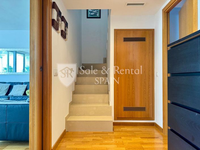 Image No.6-3 Bed Flat for sale