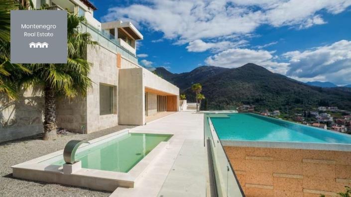 Image No.9-7 Bed House/Villa for sale