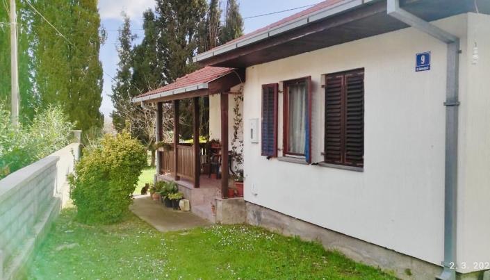 Image No.2-2 Bed House for sale