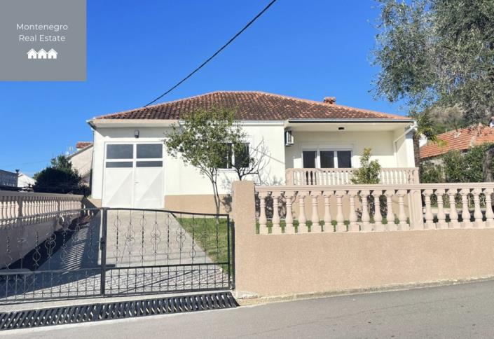Image No.1-4 Bed Villa for sale